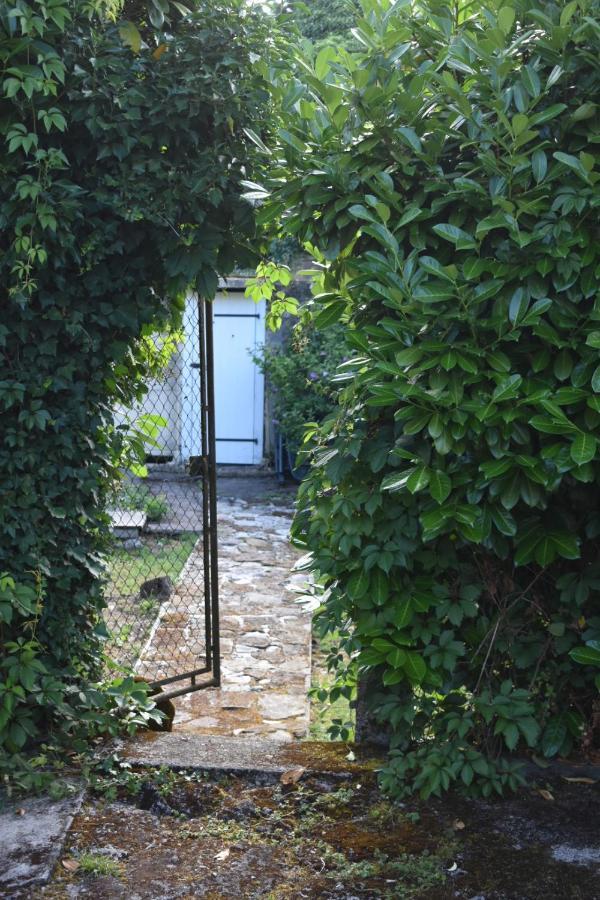 L'Arc En Ciel Bed and Breakfast Bleurville Exteriör bild